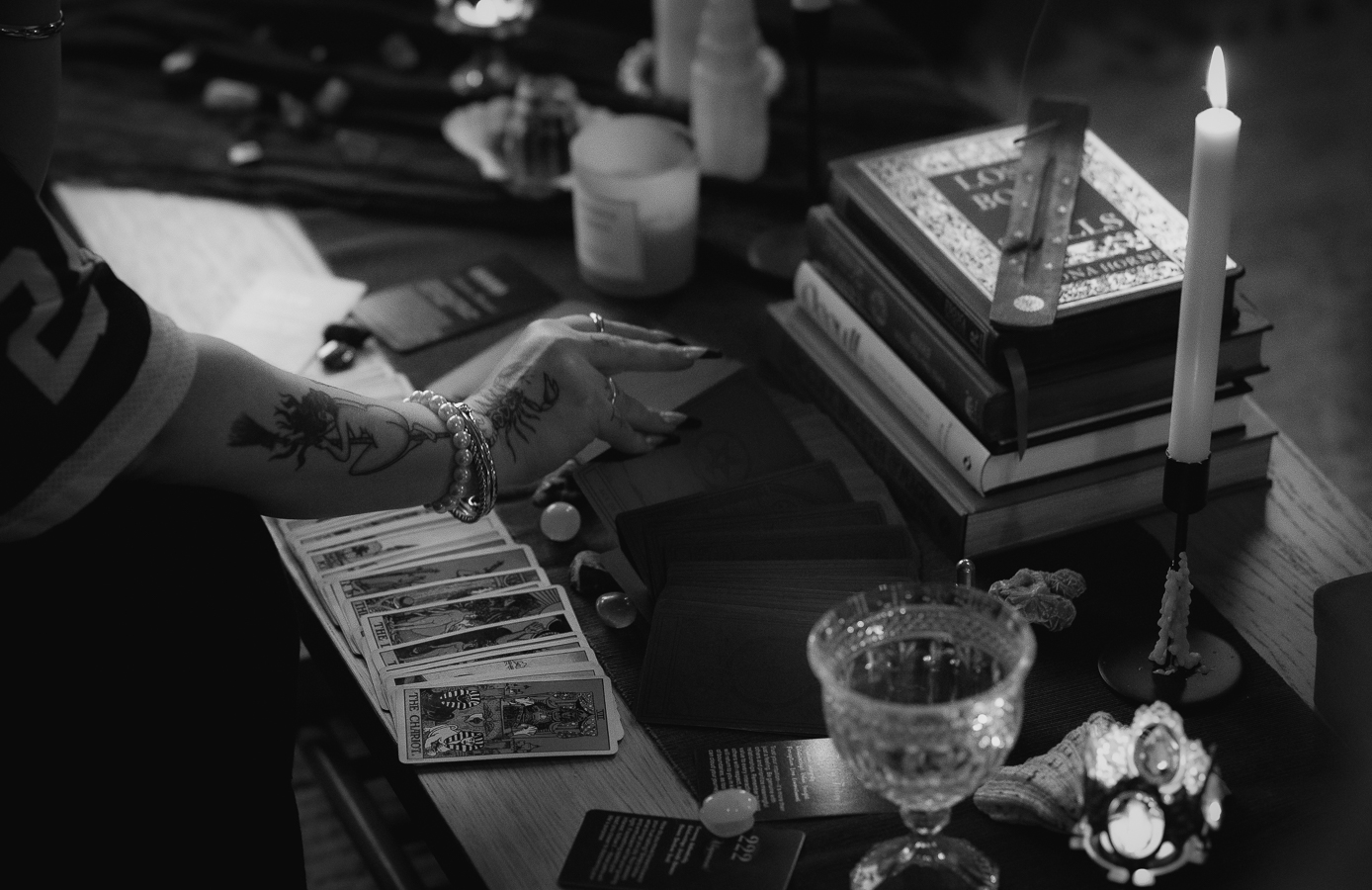 Sunny Amalie Heks Portrettintervju Spirituell Portrettbilder