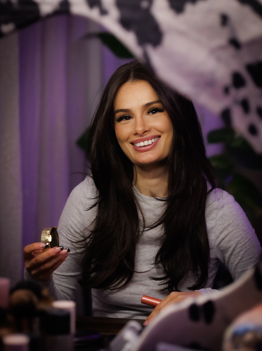 Alberina Gashi. Alberina. Spillet. Spillet Tv2. Reality. Influenser. Portrettmagasinet. Portrettintervju. Intervju