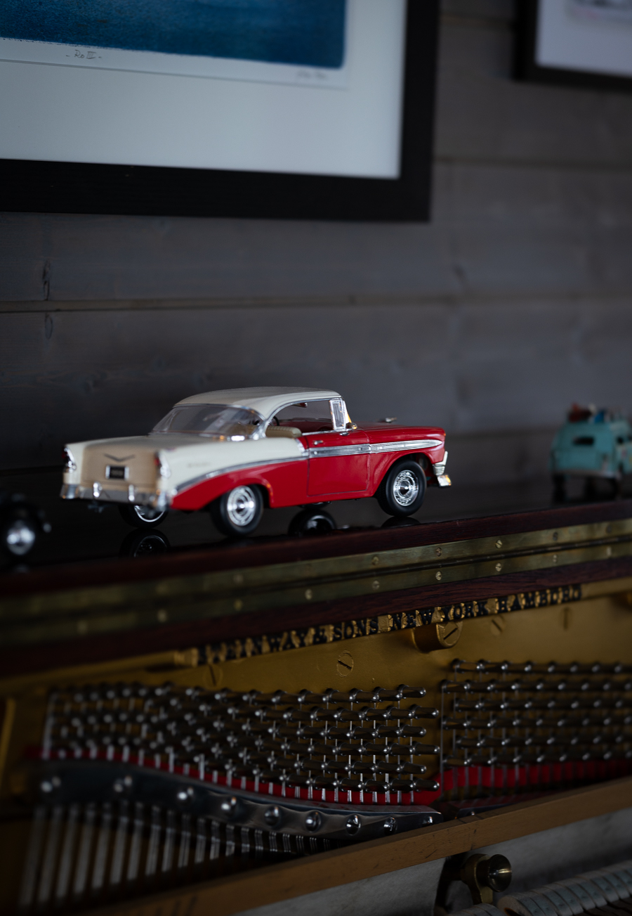 Trygve Skaug. Musiker. Artist. Poet. Portrettfoto. Portrettmagasinet. Intervju Trygve Skaug. Hver gang vi møtes.