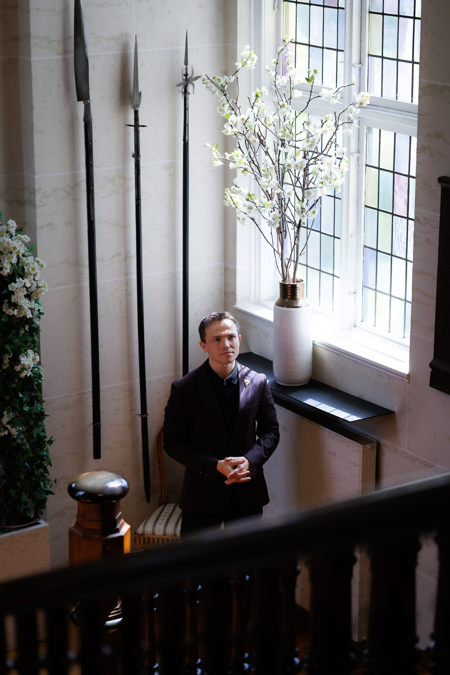 Mathias Toresen. Oslo Militære Samfund. Servitør. Restaurantsjef. TV2. Portrettmagasinet. Portrettfoto. Portrettintervju.
