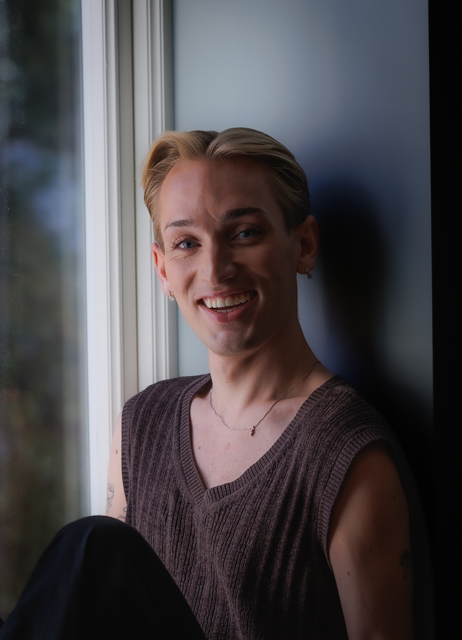 Sebastian Krokstrand. influenser. psykologistudent. snapchat. tiktok. portrettmagasinet. portrettintervju. portrett. magasin.